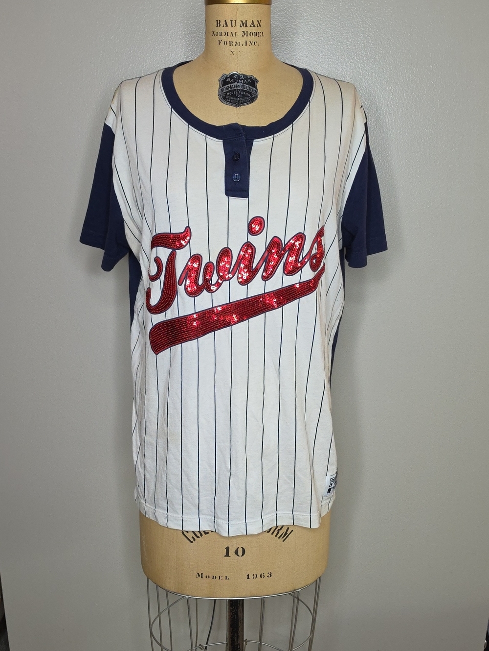 VICTORIA'S SECRET | MN TWINS BASEBALL HENLEY TEE | SIZE MEDIUM
